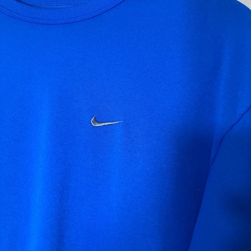 Nike Men's Blue Tee - Picture 9 of 11